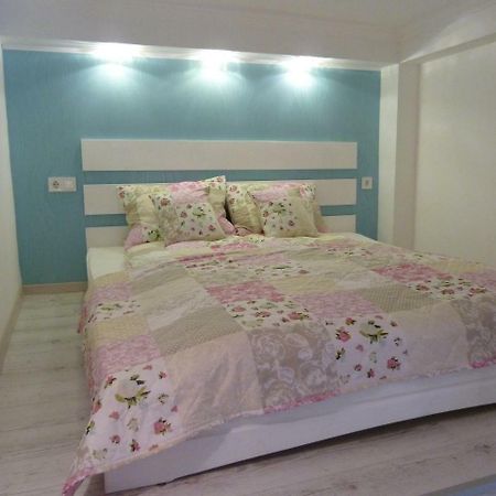 Kossuth Apartmanok Debrecen Luaran gambar