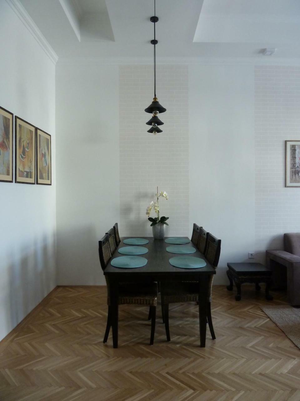Kossuth Apartmanok Debrecen Luaran gambar